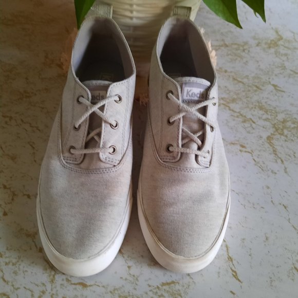 Keds Triumph Mid-Top Wool Sneakers Style# WF56627M- Heather Gray,  Size 10 - Picture 7 of 16